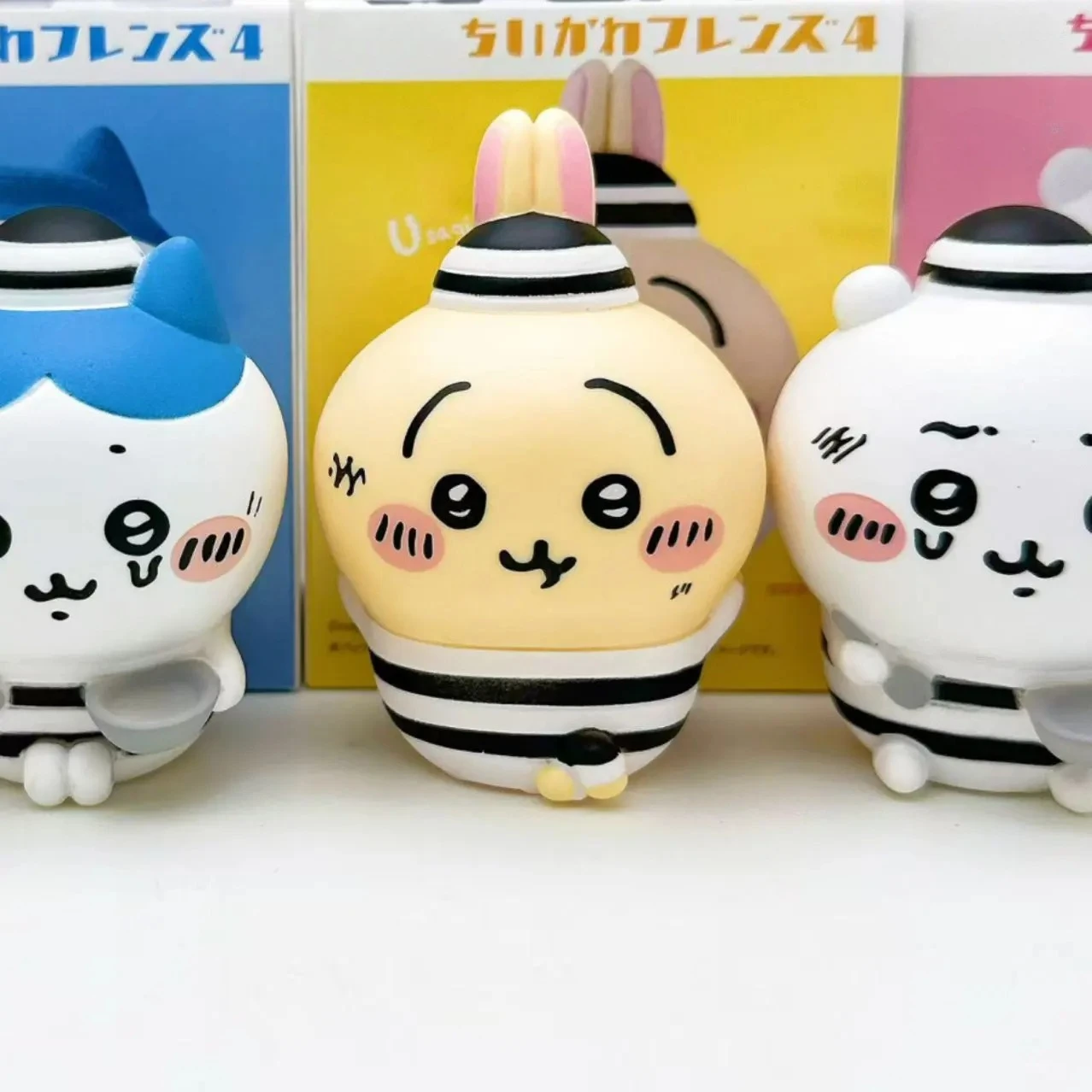 CKW JIYI フレンズシリーズ4 ブラインドボックスフィ - Figure Display Box のレビューと価格
